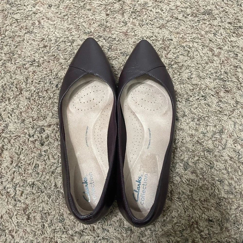 Clarks Collection Burgundy Leather Pointed Toe‎ Flats Ultimate Comfort Shoes 8.5